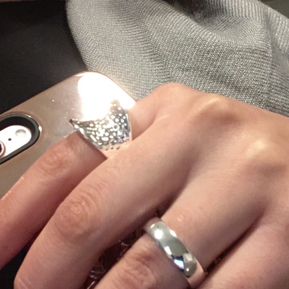 925 Silver Thumb Ring - Picture 4 of 5